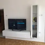 Apartamento 7 *